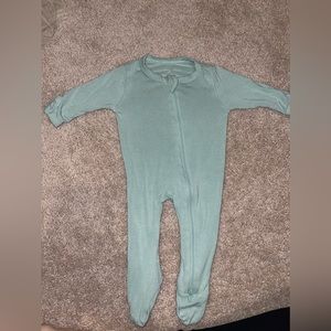 Size newborn. Kyte baby brand baby just grew out of it no longer needed!